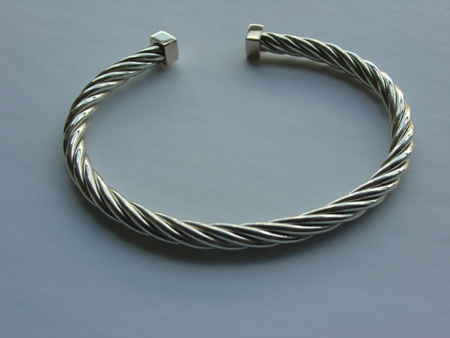 Silver and gold bangle