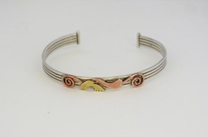 scbrass fish bangle